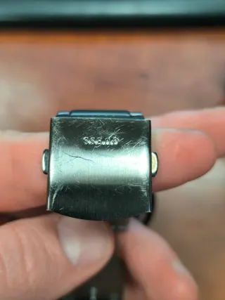 Reloj Guess Gris Cronógrafo