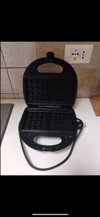 Piastra per waffle nuova