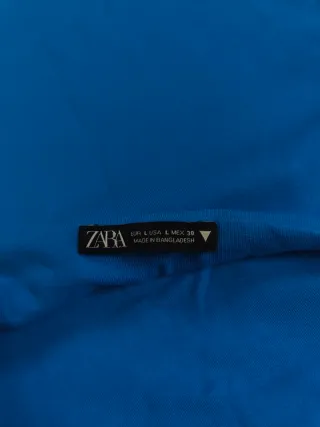 Vestido Zara azul corto tirantes, tela elástica