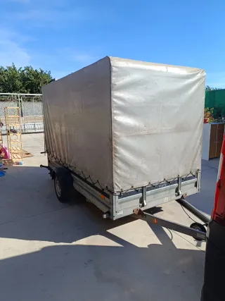 ALQUILER REMOLQUE CARROZADO CERRADO POR DIAS.