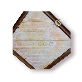 Azulejo Viúva Lamego Lavradeira com moldura