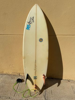 Tabla de surf Watsay 5'9 con grip