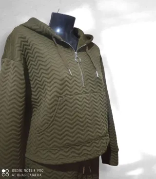 Chándal verde militar acolchado