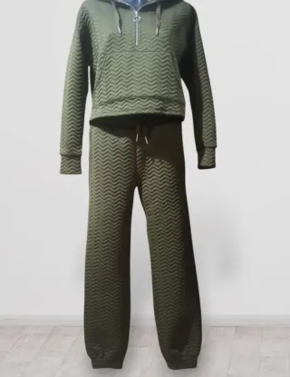 Chándal verde militar acolchado