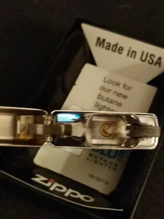 Isqueiro Zippo Novo American Classic