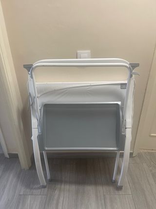 Cambiador de bebé con estructura y su funda