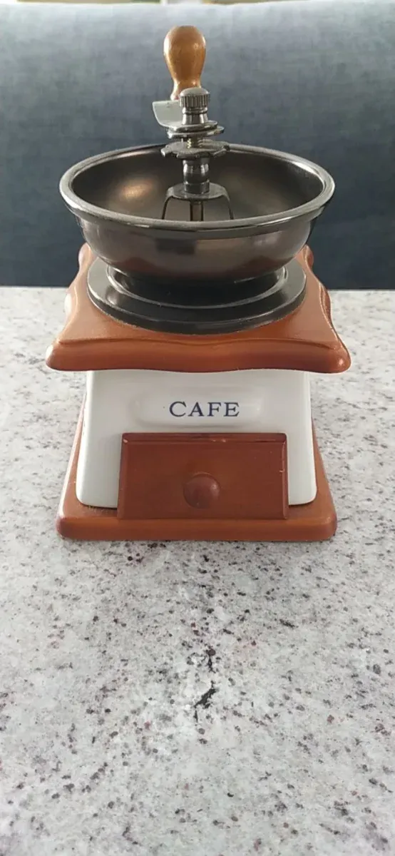 Molinillo café antiguo madera y metal