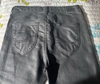 Pantalón Lee Negro. W30 L33