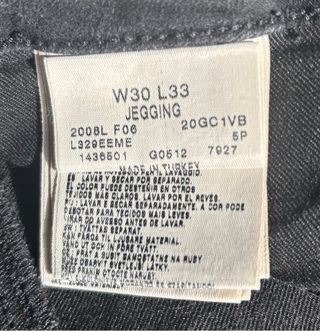 Pantalón Lee Negro. W30 L33