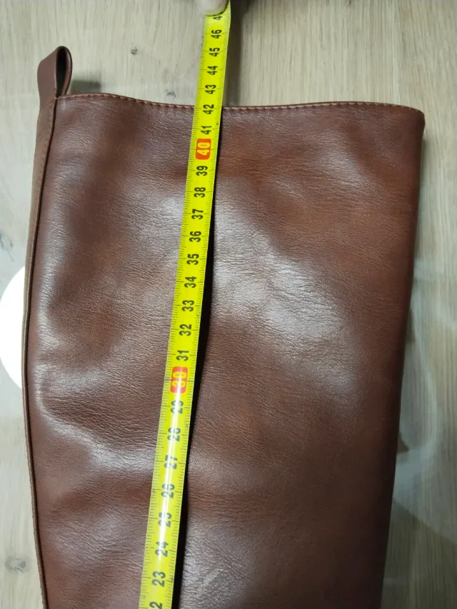 Stivali alti in pelle marroni