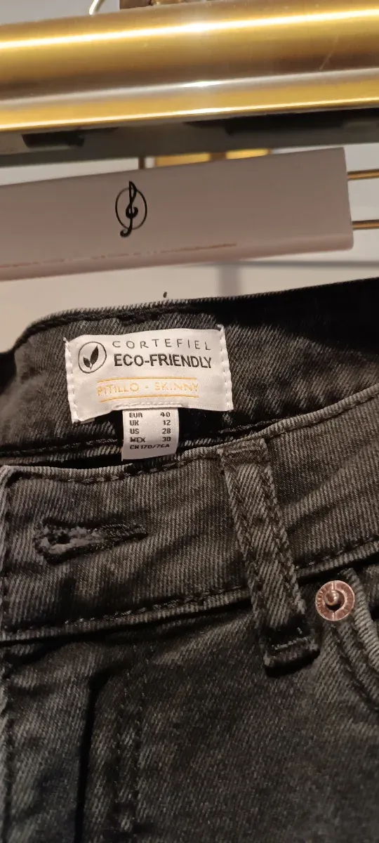 Pantalones vaqueros negros/grisáceos talla 38