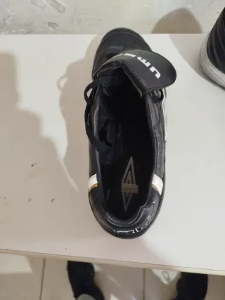 Botas de fútbol Umbro Talla 44