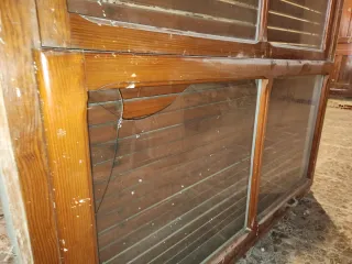 Ventana madera antigua