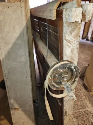 Ventana madera antigua