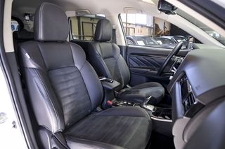 Mitsubishi Outlander   2.4 PHEV Kaiteki Auto 4WD