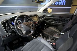 Mitsubishi Outlander   2.4 PHEV Kaiteki Auto 4WD