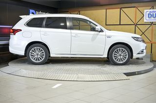 Mitsubishi Outlander 2.4 PHEV Kaiteki Auto 4WD