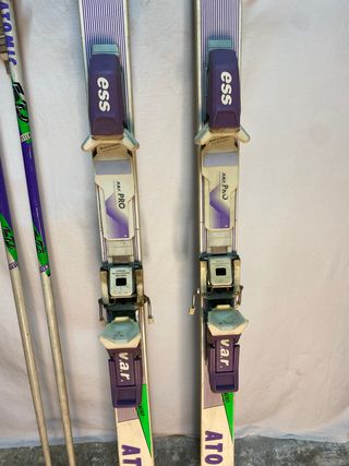 Esquís ATOMIC ARS con bastones