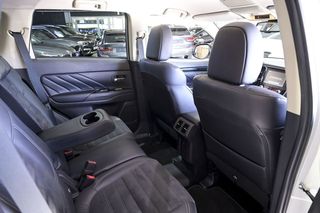 Mitsubishi Outlander   2.4 PHEV Kaiteki Auto 4WD