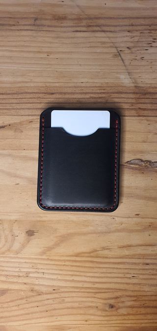 Tarjetero de cuero artesanal personalizable