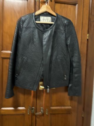 Cazadora Bimba y Lola Negra Cuero