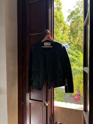 Cazadora Bimba y Lola Negra Cuero