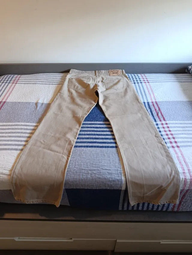 Pantalón Levi's 501 Beige talla 34-34