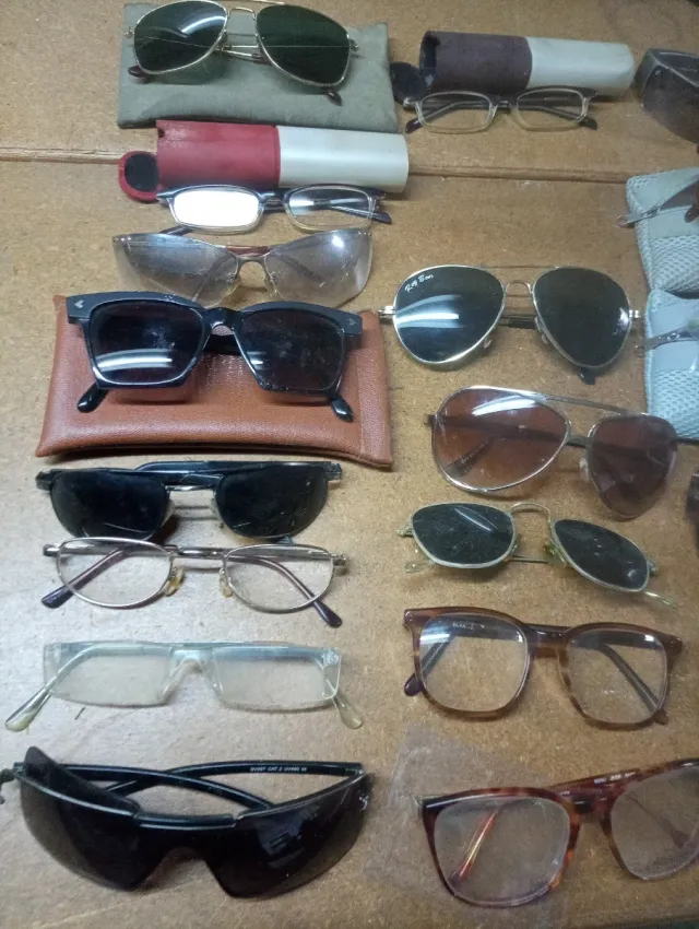 Lote 21 Gafas Sol y Graduadas