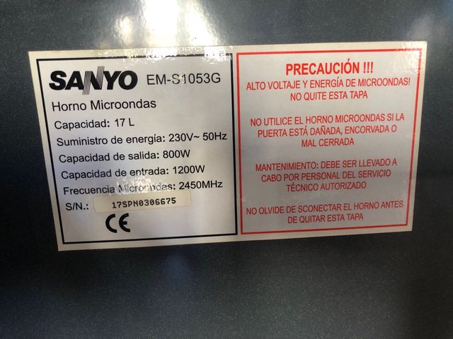 Microondas Sanyo 800W Compacto