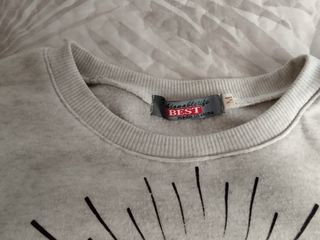 Sudadera gris Iluminati