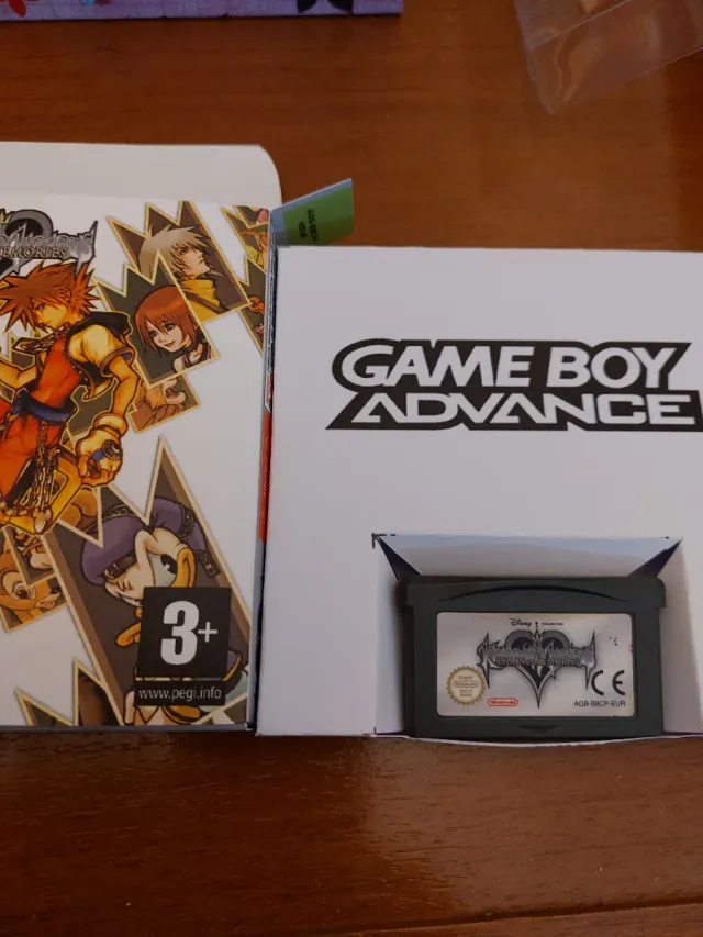 Cartucho do jogo Kingdom Hearts: Chain of Memories para Game Boy Advance