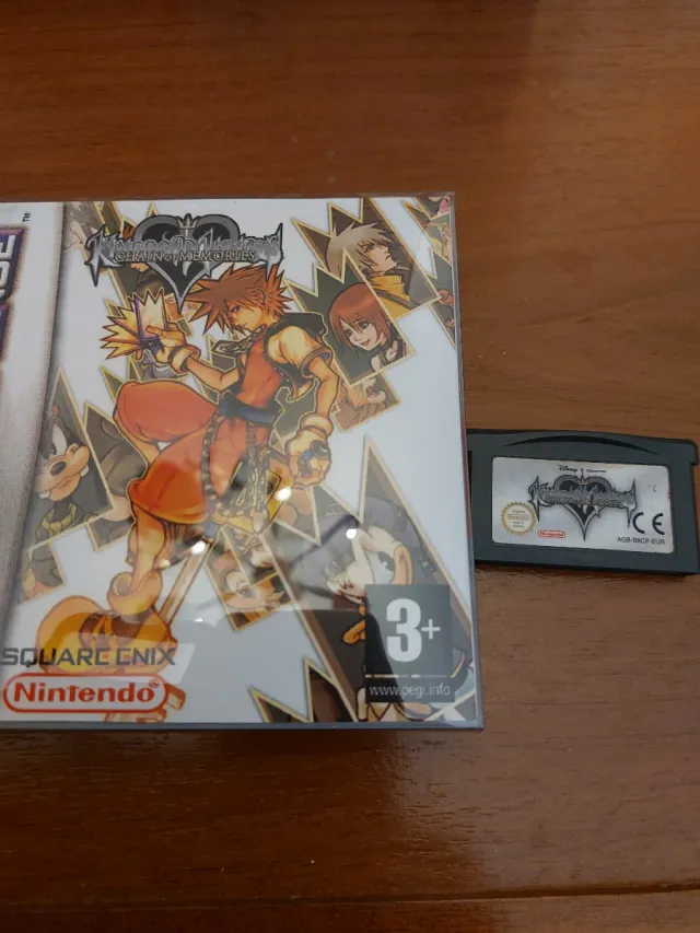 Cartucho do jogo Kingdom Hearts: Chain of Memories para Game Boy Advance