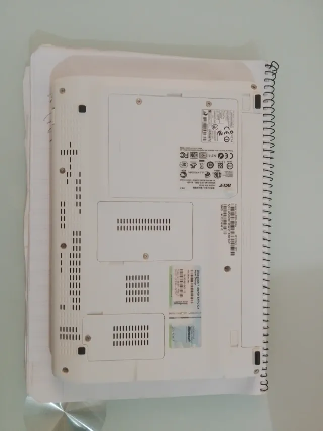 Mini portátil Acer Aspire One