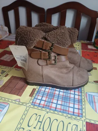 Botas beige/marrón talla 38