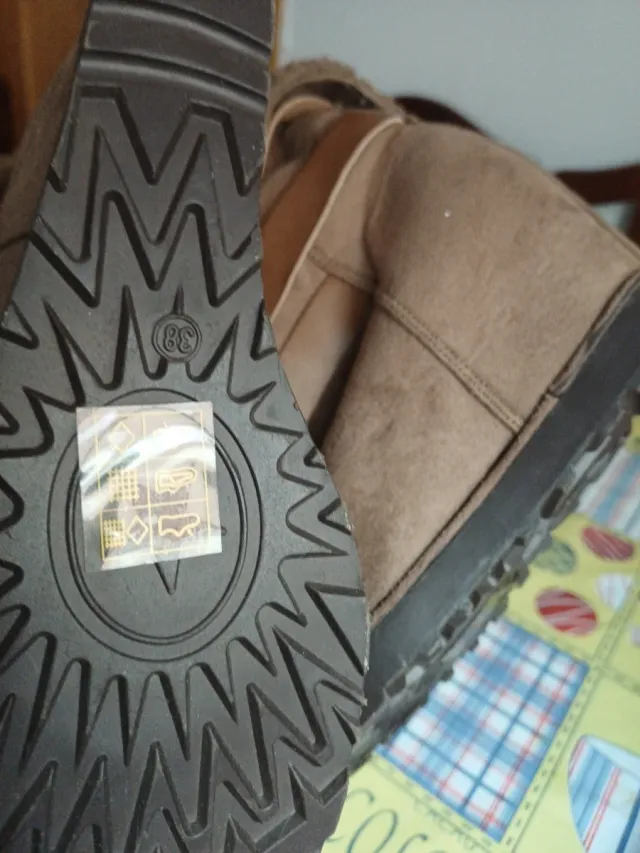 Botas beige/marrón talla 38