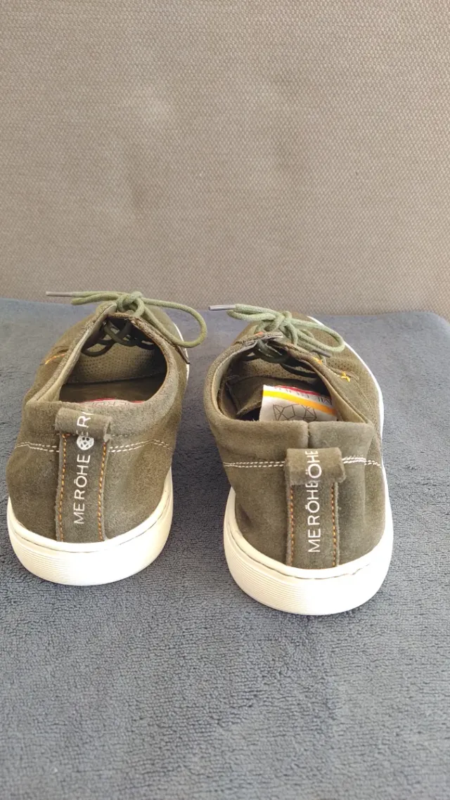 Sneakers Merohe, verde oliva, N° 44, forma stretta