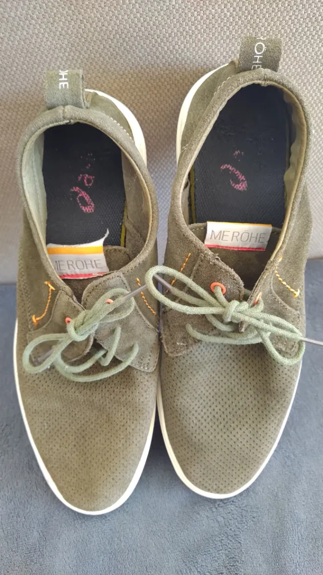 Sneakers Merohe, verde oliva, N° 44, forma stretta