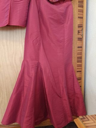 Vestido fiesta dos piezas fucsia con flores