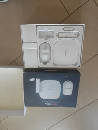 Centrale Allarme Hikvision Wireless Control Panel