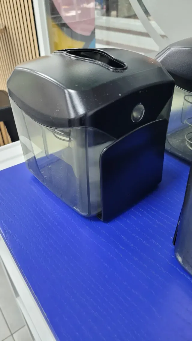 Servilleteros Tork negros (pack 8)