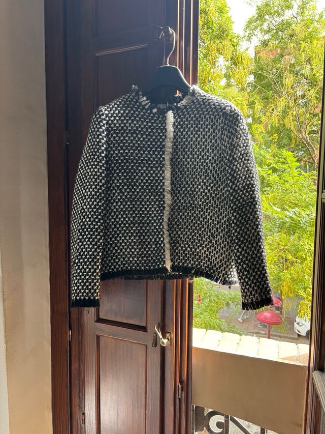 Chaqueta Bimba y Lola Negra y Blanca