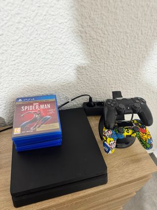 PS4 Slim 1TB Negra + Spider-Man Ed. Juego del Año
