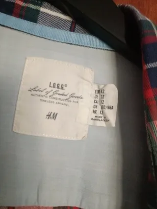 Camisa xadrez com flores Vendo as 2 6 euros