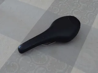 Sillín fi'zi:k 175g