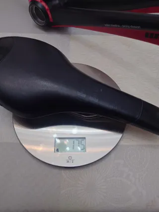 Sillín fi'zi:k 175g