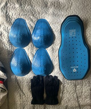 Chaqueta Moto REV'IT + Protecciones + Guantes