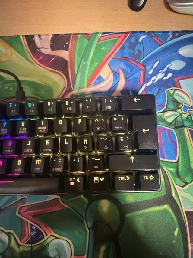 Teclado Kluster Cable y Bluetooth Negro