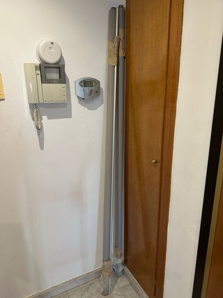 Estores enrollables grises