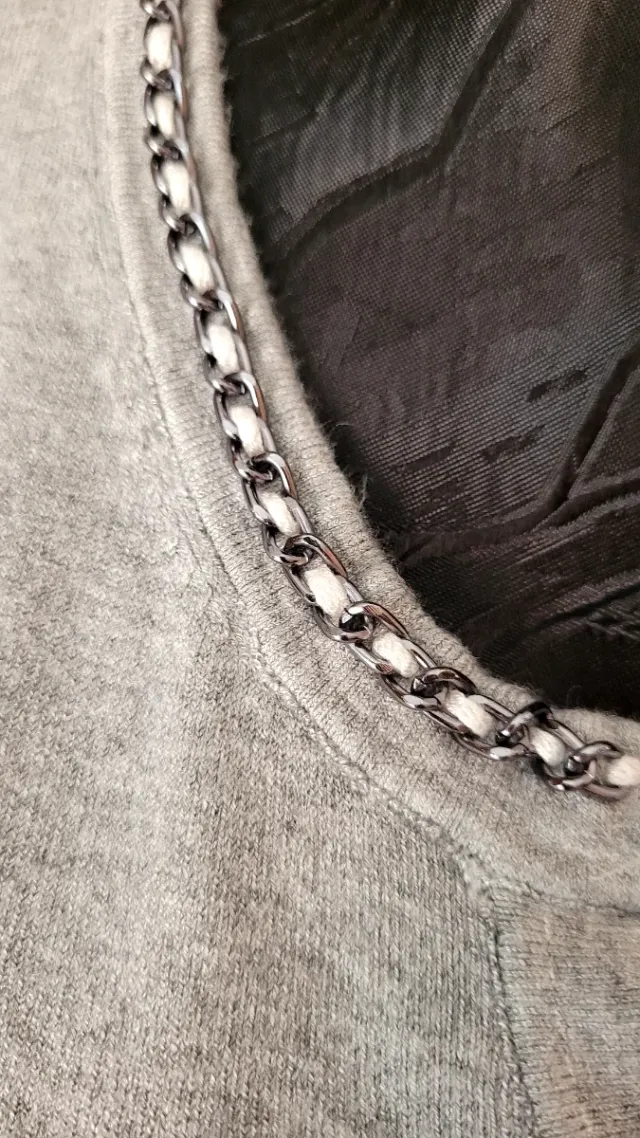 Maglia Dorabella grigia con dettagli