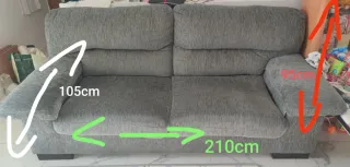 Sofá de tela gris de 2 plazas